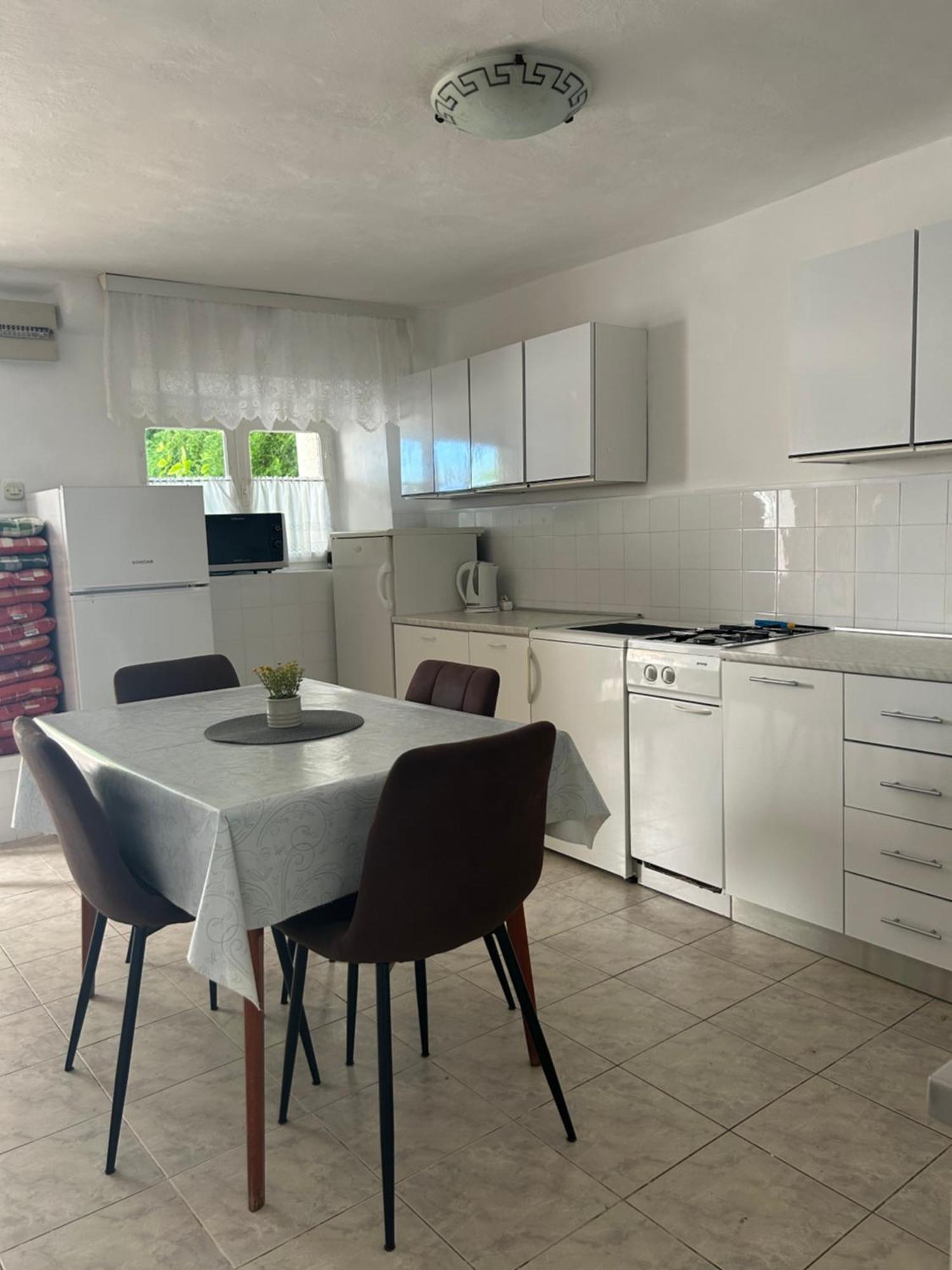 Sobe Gorana Hotel Živogošće Екстериор снимка